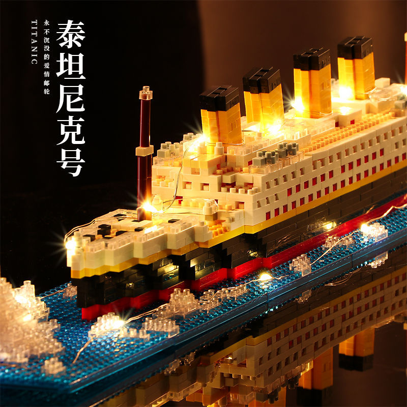 Model Kit Titanic - DIY Titanic Creative Luxury Iceberg Cruise