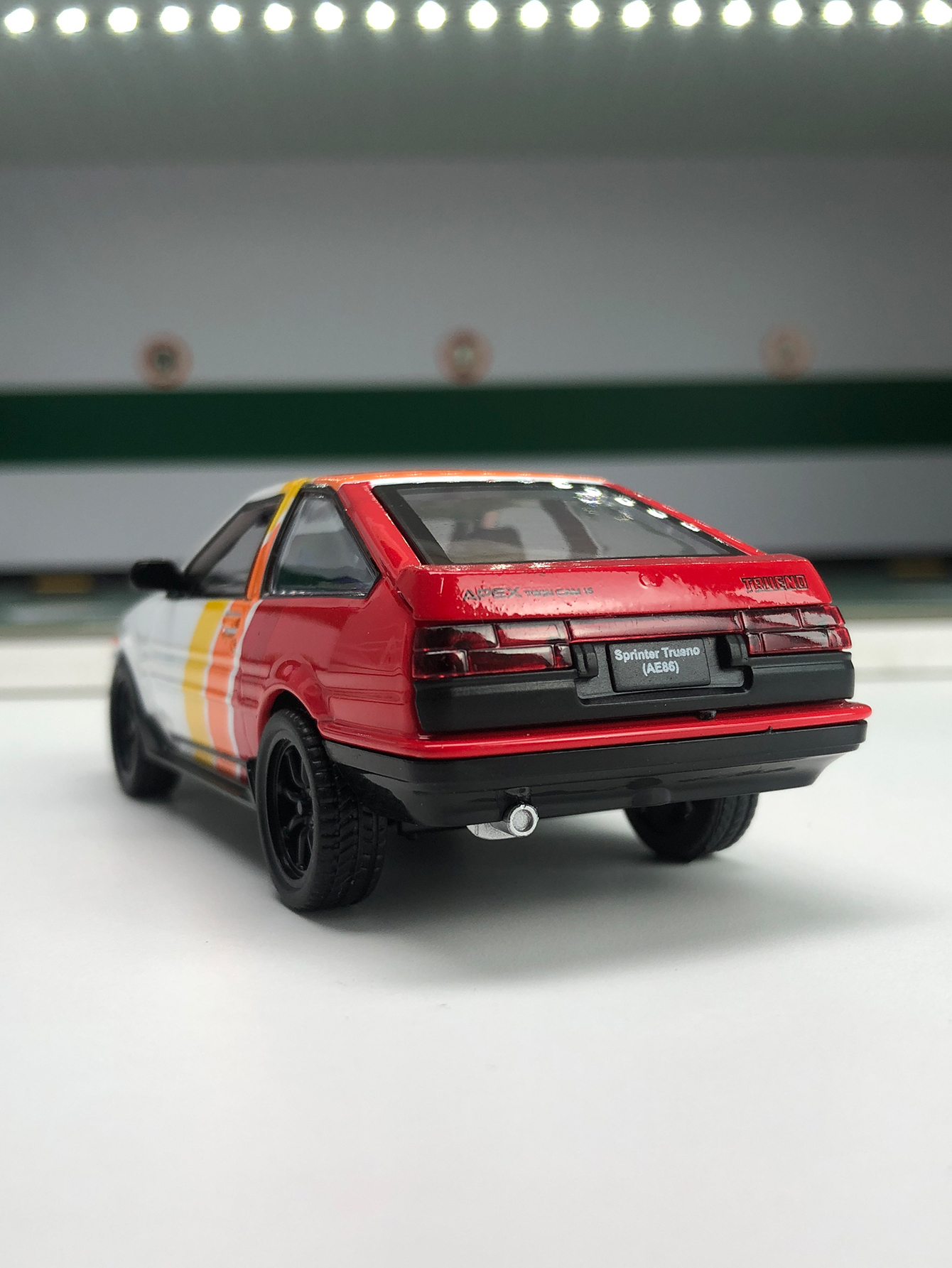 1: 37 simulation zinc alloy To - Model Kit Cars recensie en prijs