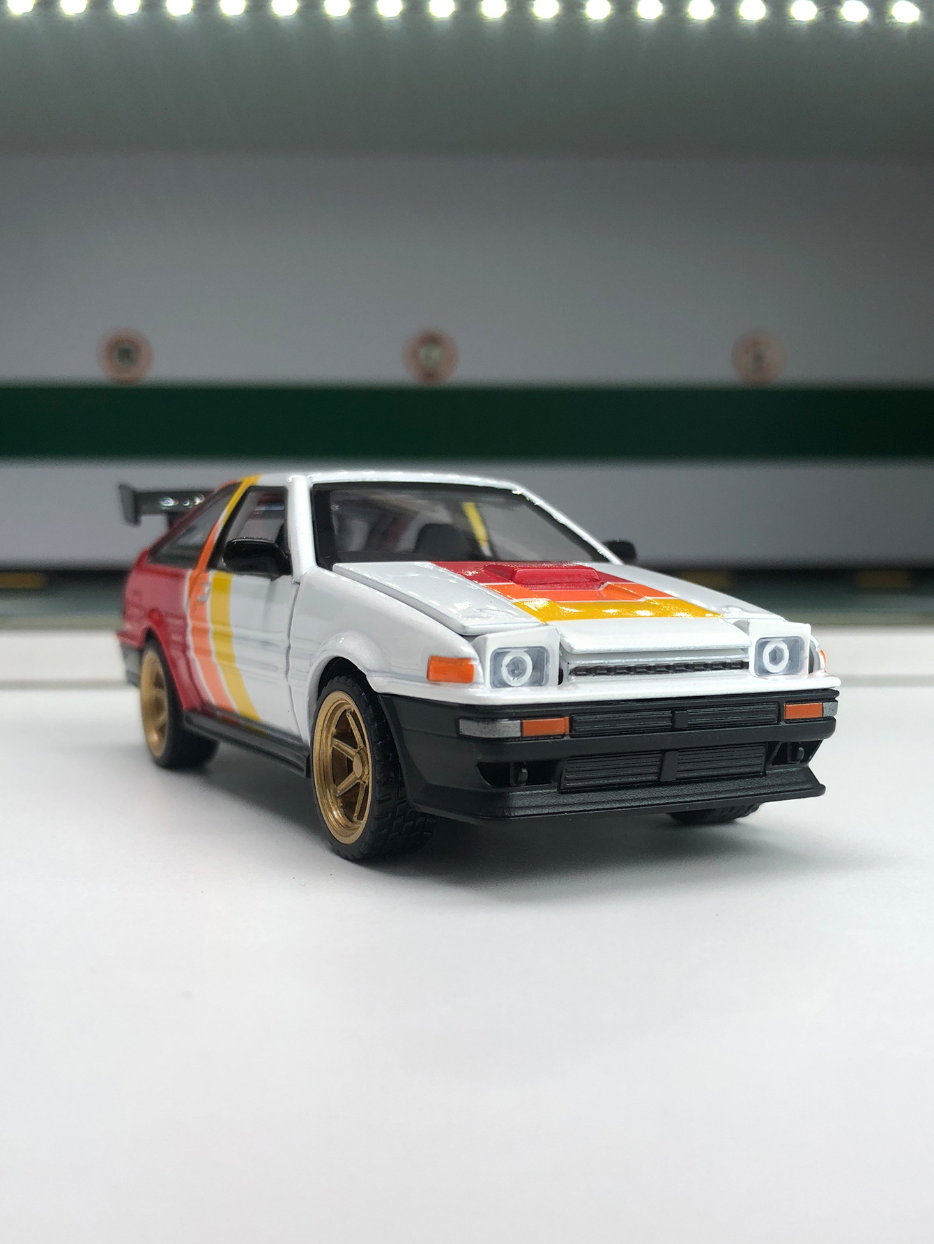 1: 37 simulation zinc alloy To - Model Kit Cars recensie en prijs