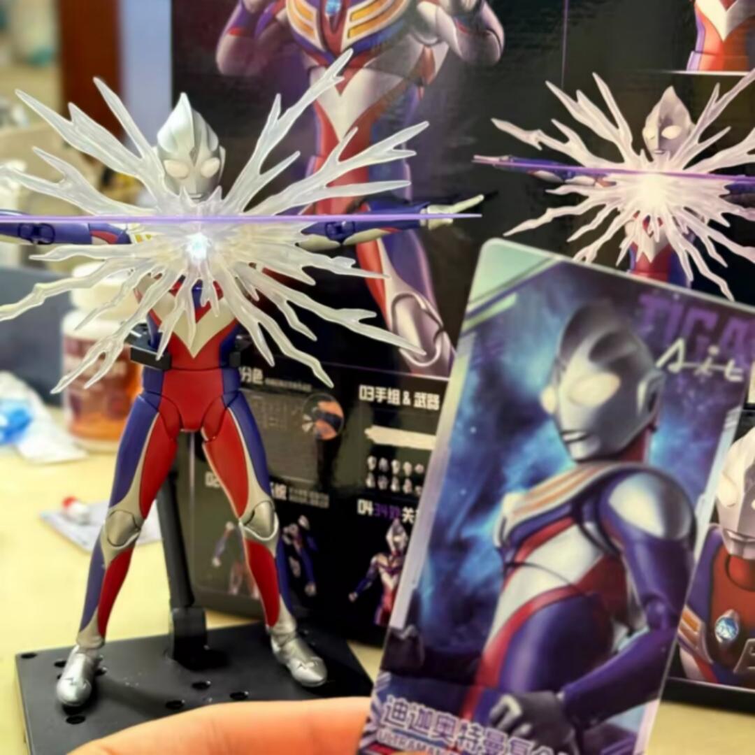18cm Blokees Ultraman Tiga Leg - Model Kit Ultraman Tiga recensie en prijs