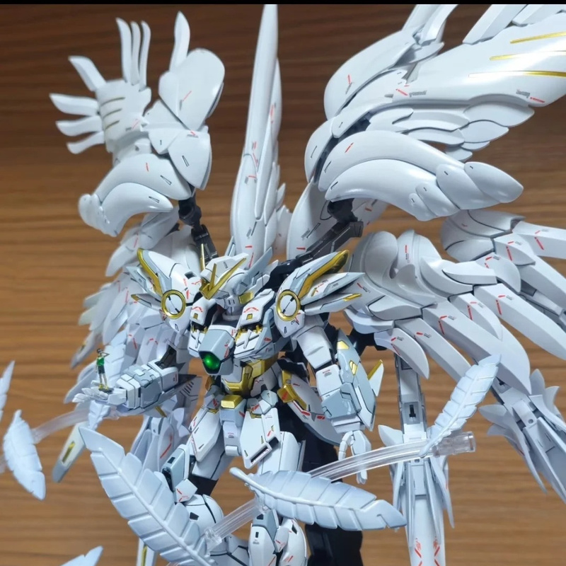 Daban 8827 MG 1/100 Wing Snow  - Model Kit Motor Nuclear recensie en prijs