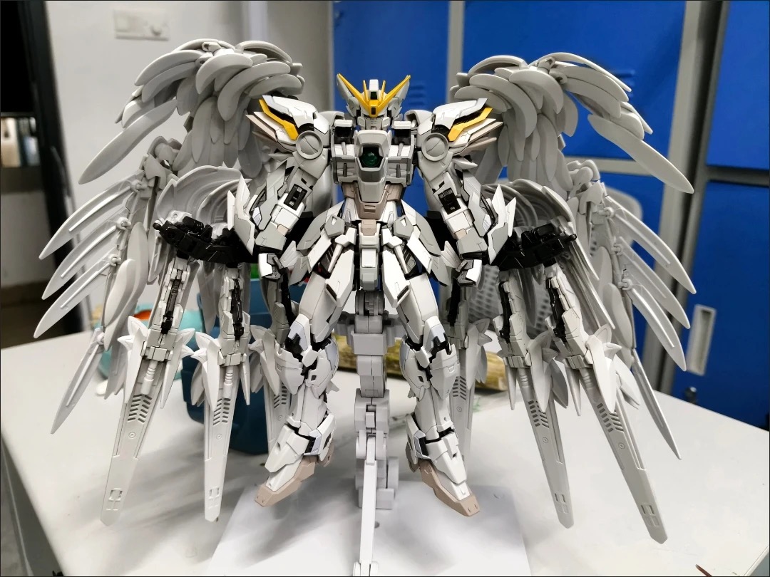 Daban 8827 MG 1/100 Wing Snow  - Model Kit Motor Nuclear recensie en prijs