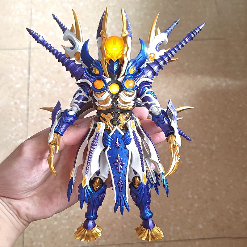 Third Form Action Figure Ultra - Model Kit Ultraman recensie en prijs