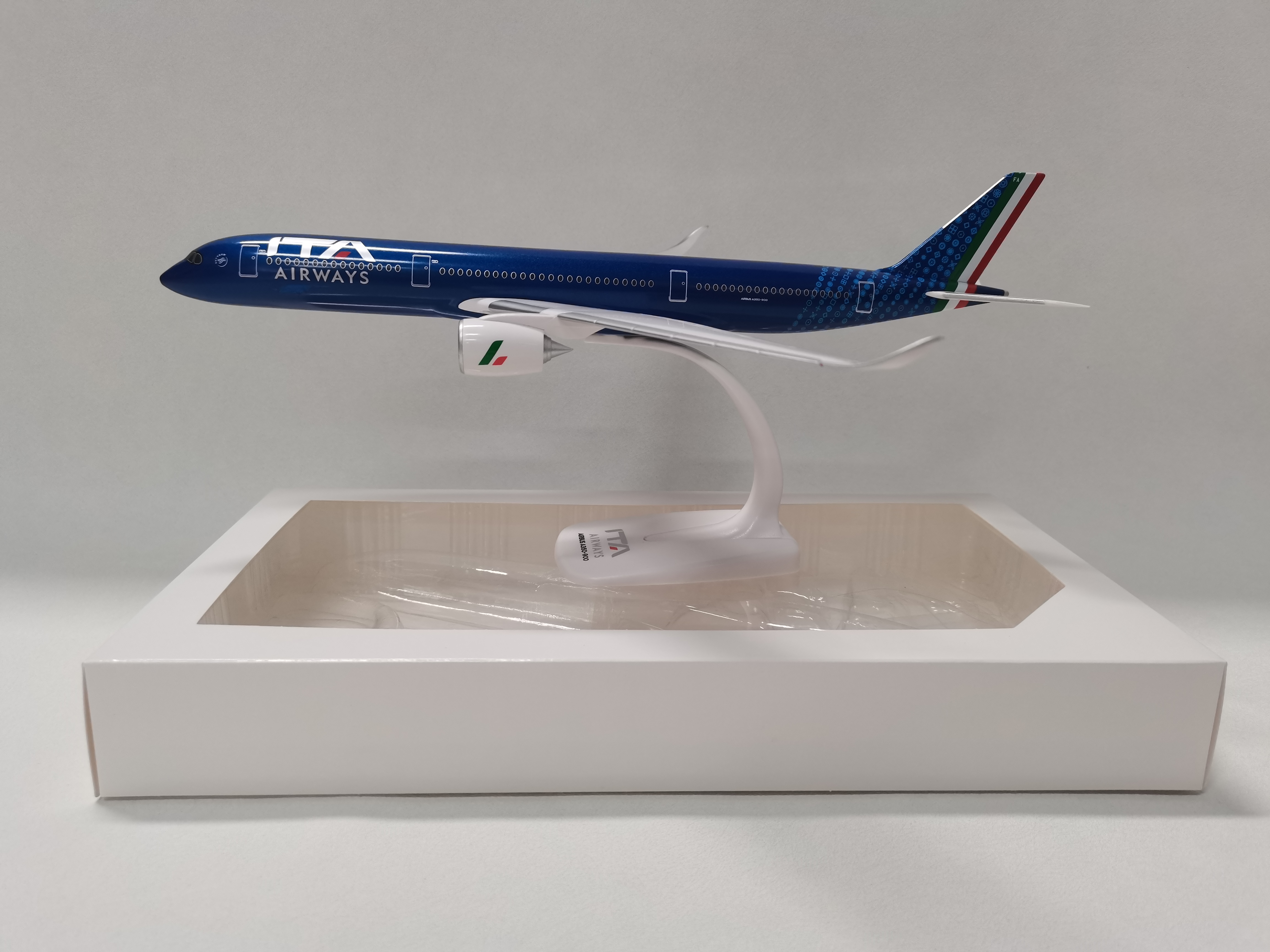 A350-900 Italy ITA Airways Pla - Model Kit Italeri recensie en prijs